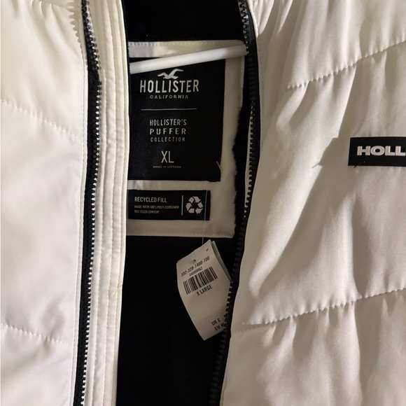 Hollister’s Puffer CollectionXL White - Picture 2 of 5